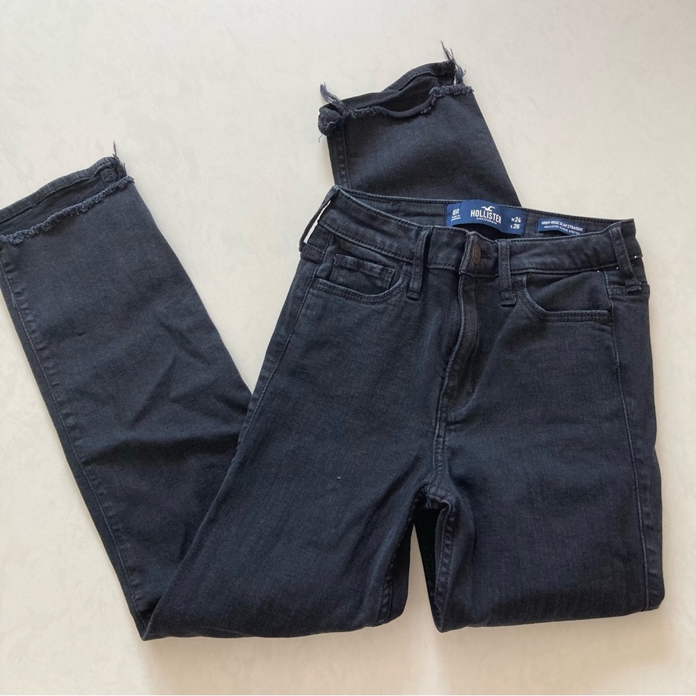 Hollister High Rise Slim Straight Jeans
